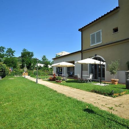 Sogno D'Oro B&B ปอจจิบองซี ภายนอก รูปภาพ