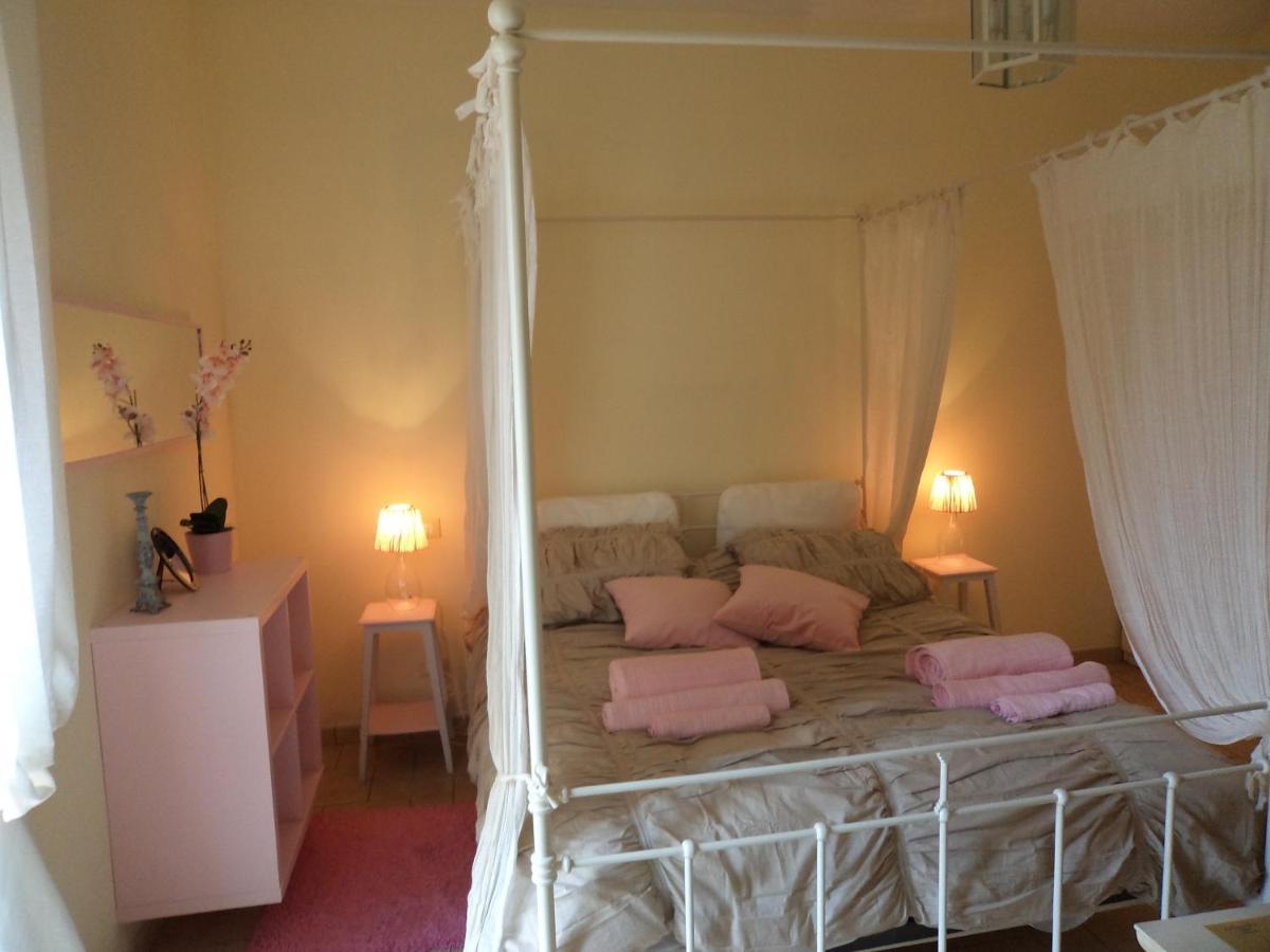 Sogno D'Oro B&B ปอจจิบองซี ภายนอก รูปภาพ