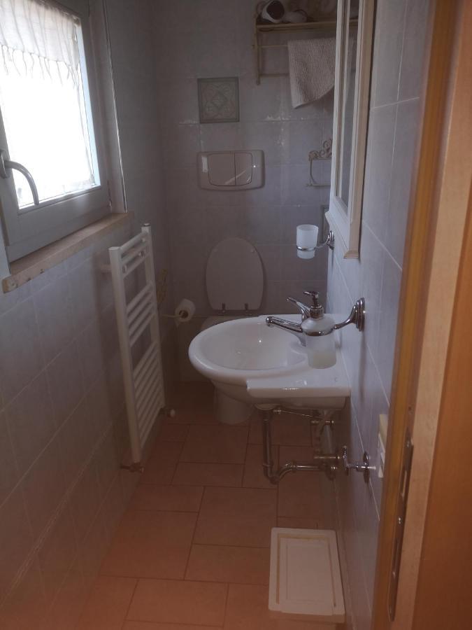 Sogno D'Oro B&B ปอจจิบองซี ภายนอก รูปภาพ