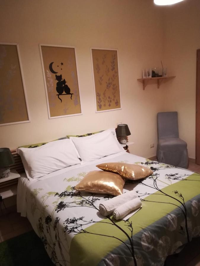 Sogno D'Oro B&B ปอจจิบองซี ภายนอก รูปภาพ