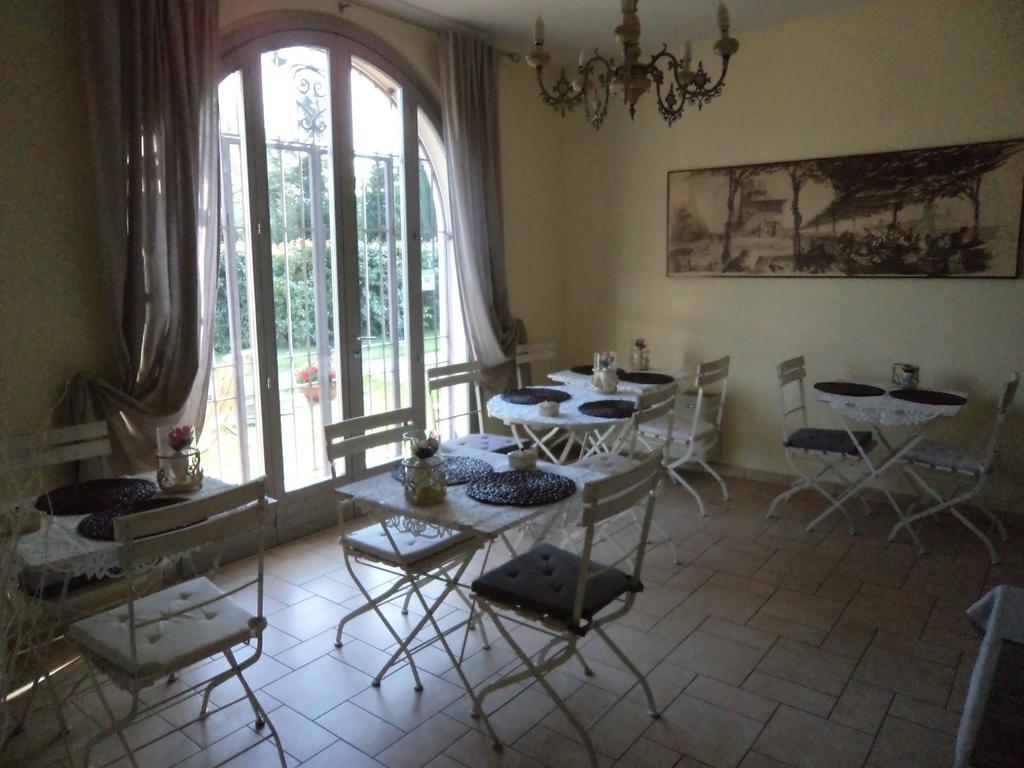 Sogno D'Oro B&B ปอจจิบองซี ภายนอก รูปภาพ