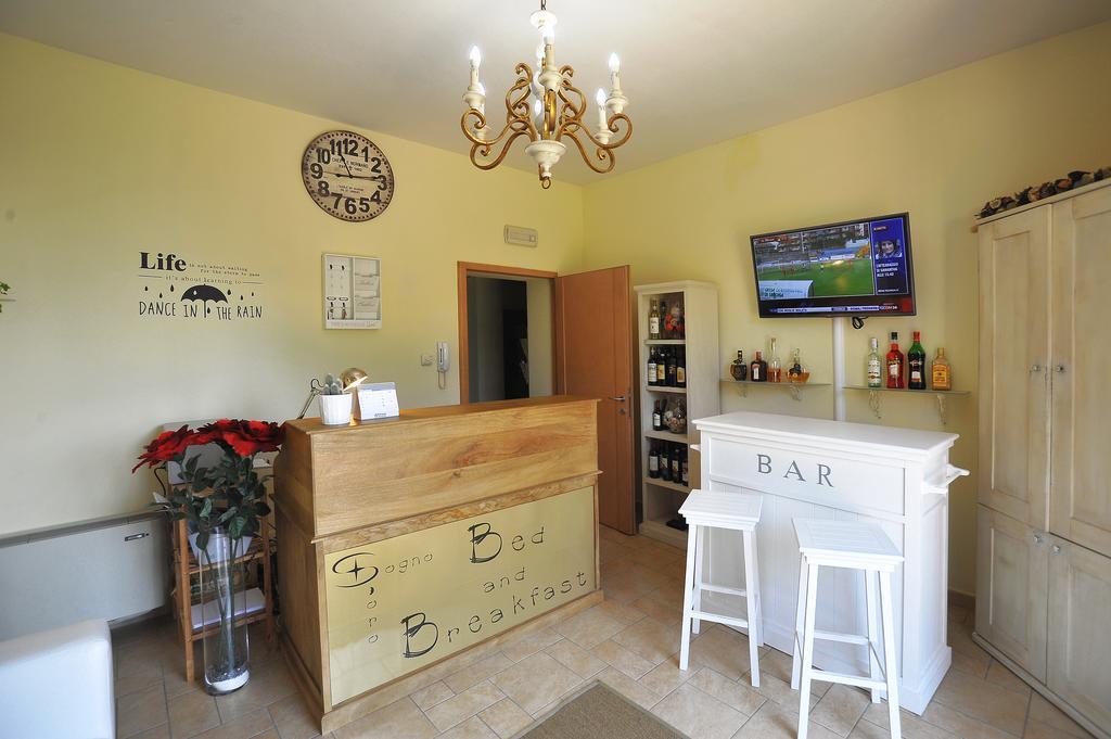 Sogno D'Oro B&B ปอจจิบองซี ภายนอก รูปภาพ